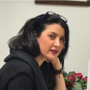 Meet your Posher, Mastaneh